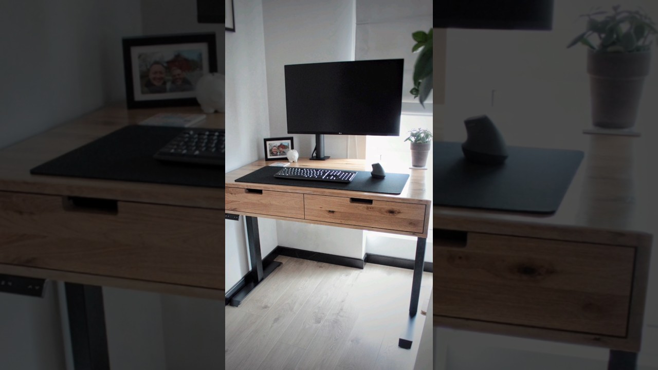 Dębowe, regulowane biurko na elektrycznym stelażu podnoszone