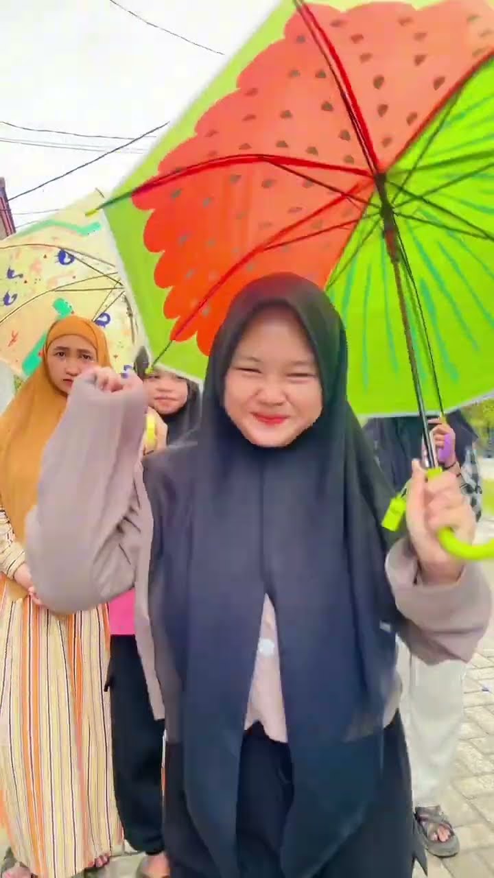 JOGET PAKAI PAYUNG #shorts