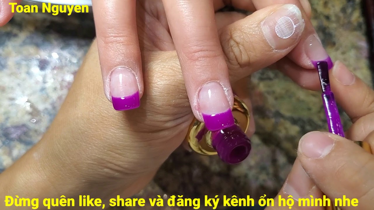 Nail đơn giản: Chỉ cần một chút tinh tế và kỹ năng, một bộ móng đơn giản nhưng ấn tượng có thể giúp bạn tự tin hơn trong mọi hoàn cảnh. Hãy cùng ngắm nhìn những bộ móng đơn giản đẹp nhất và lấy cảm hứng để tạo ra những bộ móng tay ấn tượng chinh phục mọi người nhé!