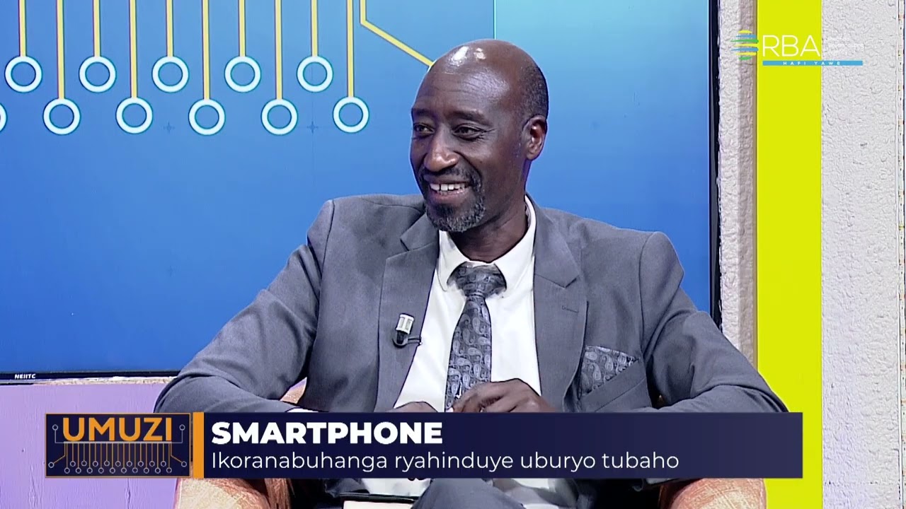 Kuva kuri 'Tuvugane' kugera kuri iPhone 18: Urugendo n’amateka yimbitse ya telefone mu Rwanda #Umuzi