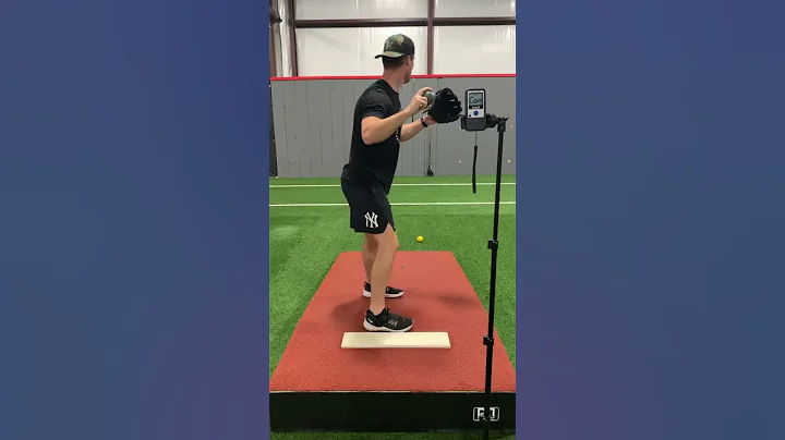 NY Yankees Prospect Throws Plyo 100 MPH - DayDayNews