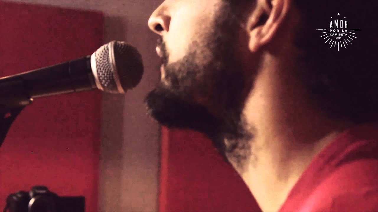 Julian Mourin - Cuerpo Mar - Amor por la Camiseta