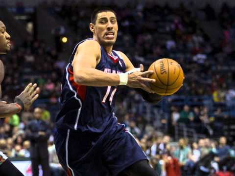 Breaking News Gustavo Ayon Signs 3 Ythedunkloversear 6 7m Deal