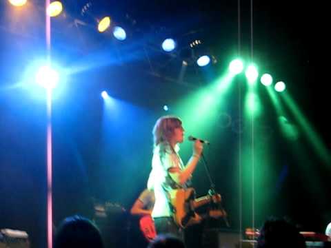 Brett Dennen- Comeback Kid (That's My Dog)