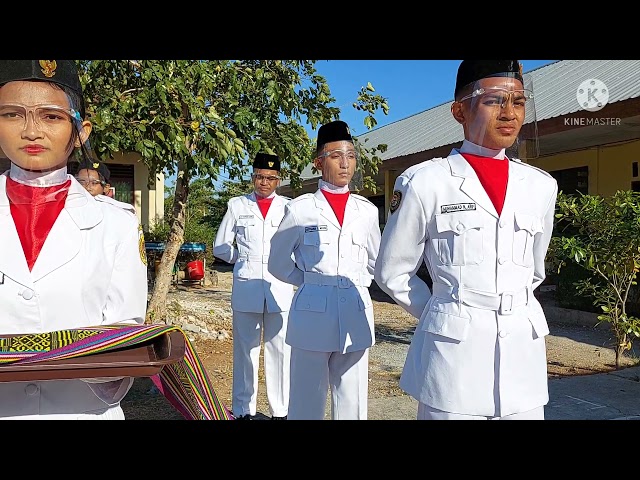 Upacara Peringatan Proklamasi Kemerdekaan Republik Indonesia tingkat SMA N 8 Kota Kupang class=