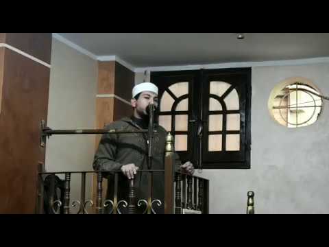 من كانت الآخره همه جمع الله عليه شمله وجعل غناه في قلبه وأتته الدنيا وهي راغمه