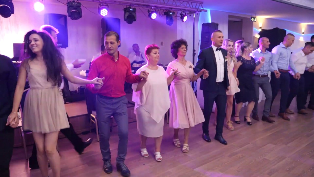 Adi Ologu si formația - Mă petrec și fac ce vreau || Colaj hore ||