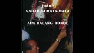 Dalang ronde-Wayang Kulit Purwa Banjar. Kalimantan Selatan