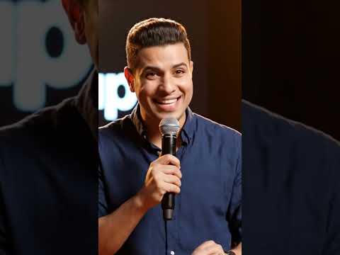 مسطول شاف يافطة مكتوب عليها ممنوع الوقوف هنا راح وقف الناحية التانية وطلع لسانه لليافطة Shorts 