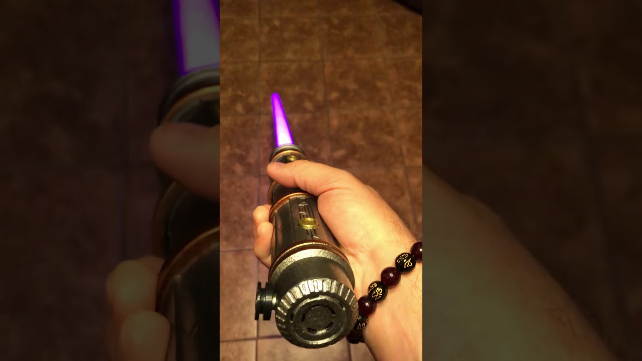 Disneyland Star Wars Galaxy’s Edge Lightsaber Purple Kyber Crystal
