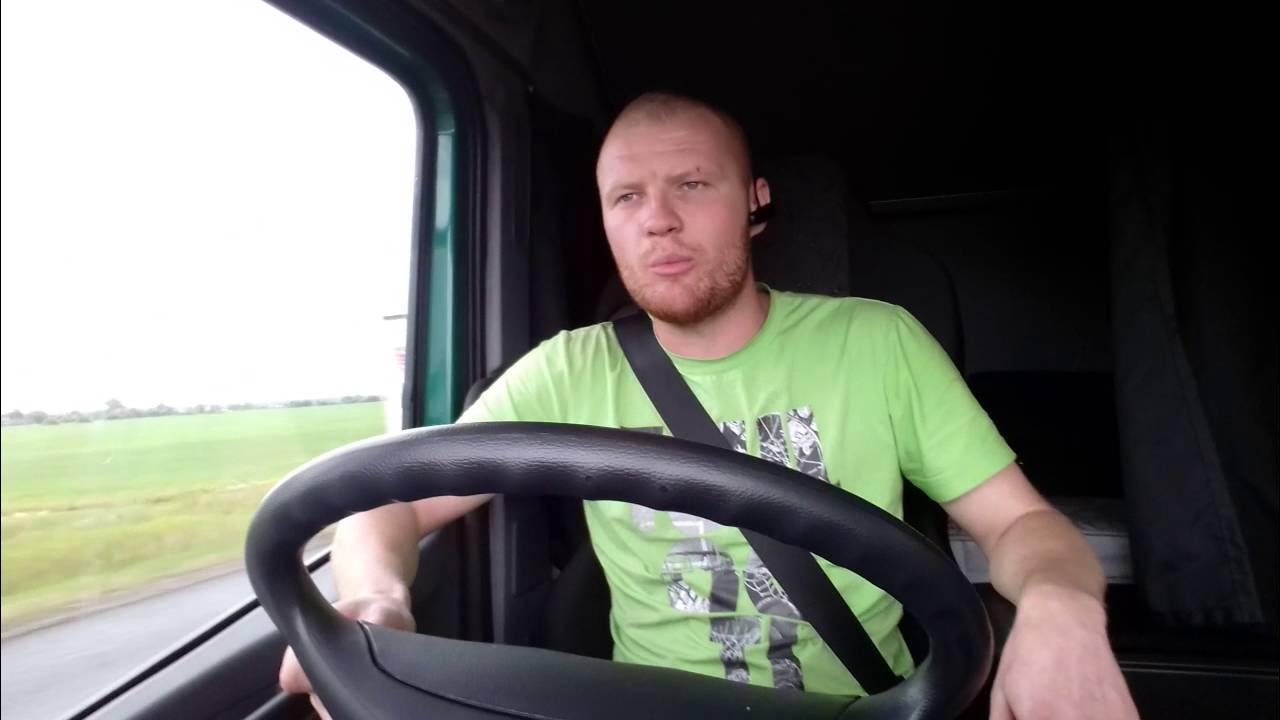 Илья дальнобой. Евгения маркова дальнобойщица. Макс дальнобой ютуб. Сергей сергеев елабуга. Блоггеры дальнобойщики.