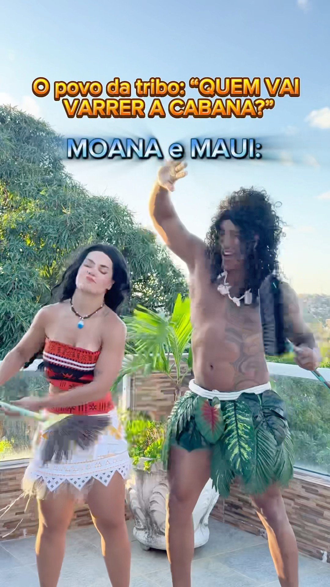 Quem tem que varrer na sua opinião?​⁠@mayca.brasil #moana #maui #funnymemes #memes #short