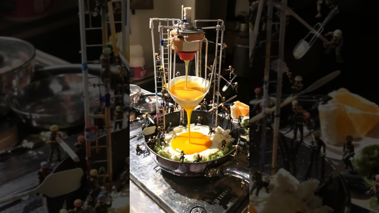 Miniature Chefs Cook a Huge Fried Egg! 