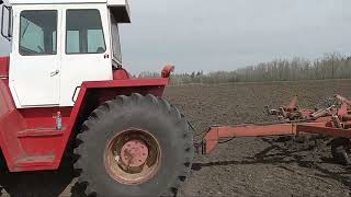 IHC 4166 and IH55 Chisel Plow