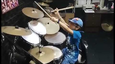 Banana Minions Μενελαος drum cover