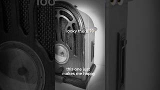 Vintage Radio… but it plays cassette tapes?? 👀