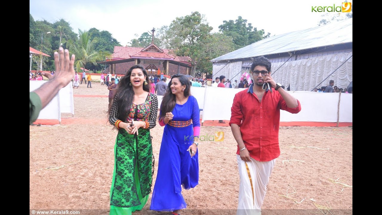 Saranya Mohan Wedding Reception Gallery You