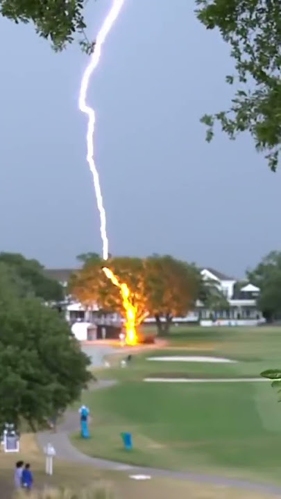 A lightning strike for the ages at the 2019 U.S. Women's Open ⚡️⚡️ #Shorts