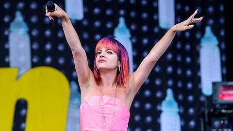 Lily Allen 2014 06 27 Glastonbury Festival, Worthy Farm, Pilton, UK