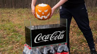 Halloween experiments: Coca Cola VS Mentos