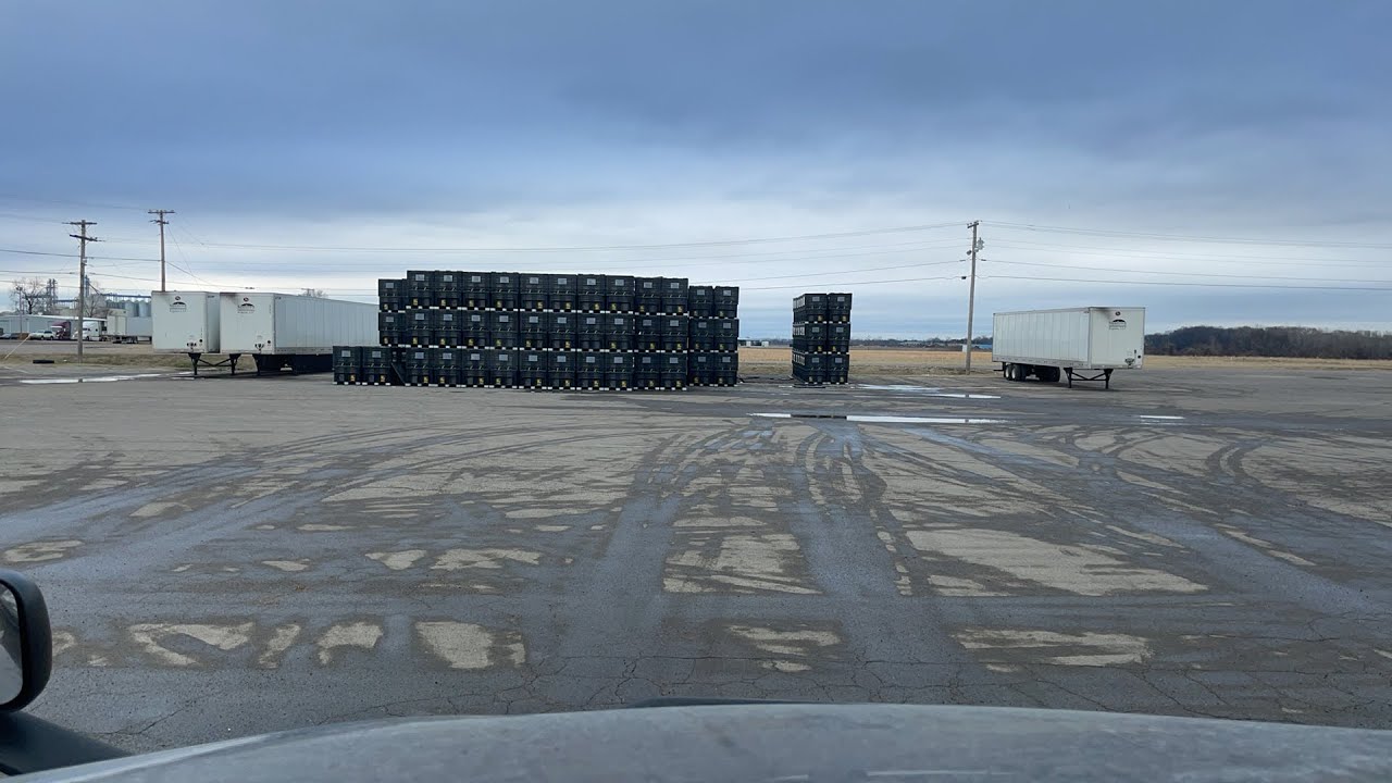 Live Trucking Halls, Tennessee to Edgerton Kansas YouTube