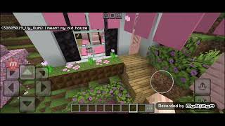 playing Minecraft Education screenshot 4