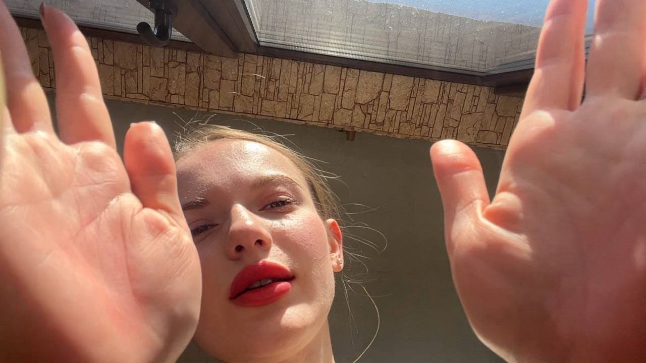 АСМР Шепот/ нежные прикосновения/ медленное погружение в сон / Забота / Ласка