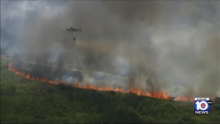 Large fire continues burning in southern Miami-Dade County