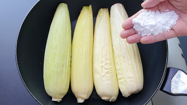 옥수수는 물에 바로 삶으면 안된다 걸 오늘에서야 알았습니다. 이웃 할머니가 비법을 가르쳐주셨는데 찰지고 달달해서 너무 맛있어요