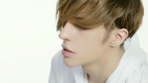 Sebastiano Serafini - TORNADO music video