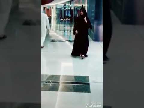 رفع طرف العبايا وبين ساكو