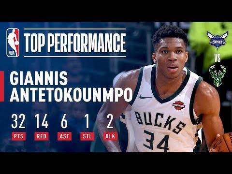 Giannis Antetokounmpo Dominates (32/14/6) In Win vs. Hornets | October 23, 2017