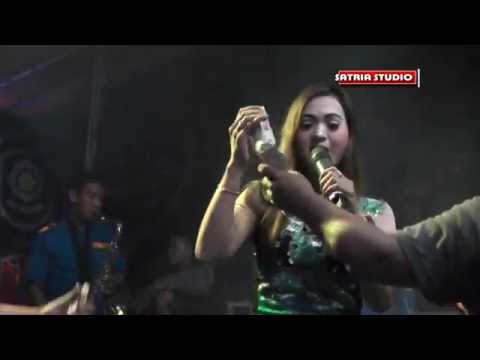 BERCERAI MUDA '' MAHKOTA DEWA ''