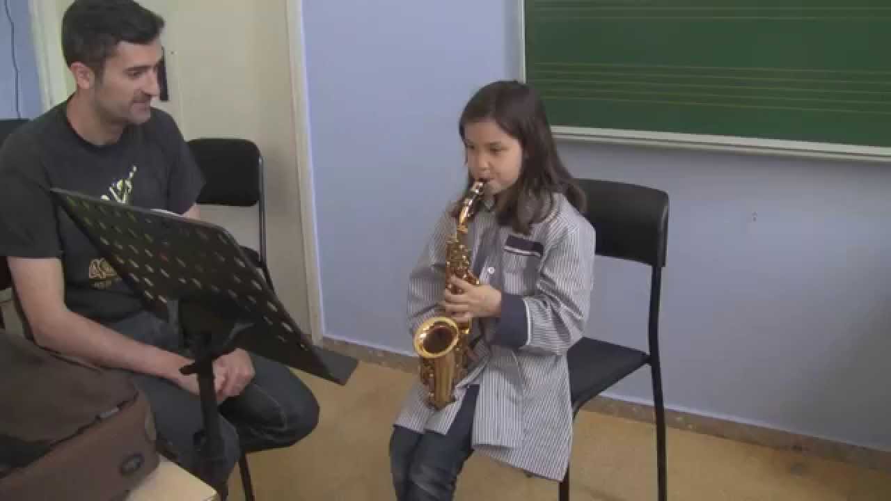 Saxo II - Primària musical - YouTube