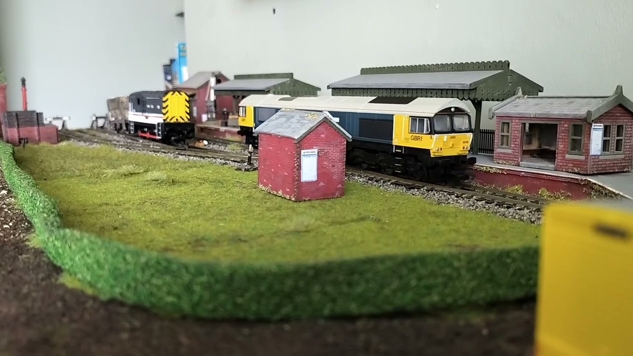 Hornby R3748 Class 66 enters the sidings ,  66 789 'British Rail 1948-1997' GBRf Large Logo Blue'