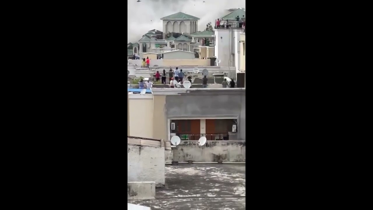 Noida Twin Towers Blast Video|Noida Twin Tower Demolition Video|Noida Twin Towers Iive news