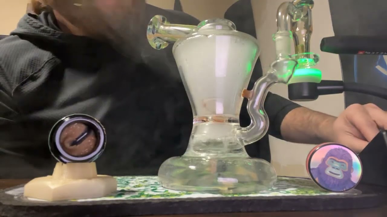 Happy MonDave, ready for my week… Big Foot Errl - BluMosa, NOTHING FOR SALE OR TRADE… 8.2 yum