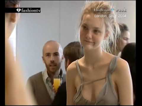 Best of Caroline Trentini fashion show 1