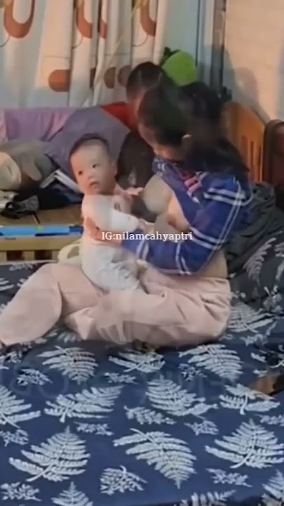 Mama muda menyusui bayi dengan baik | Cara menyusui bayi dengan baik dan benar