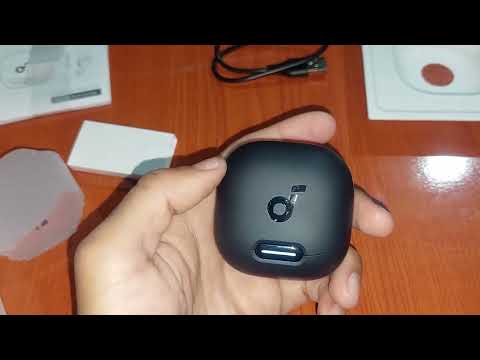   4   محتويات علبة سماعة انكر ليبريتي 4 ان سي