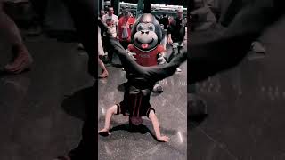 Headspins with Hairyson! #breaking #headspins #bboy #phoenix #suns #az #shorts #reels #fyp #gorilla