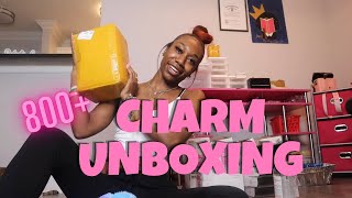 CHARM UNBOXING | 800 Charms | Vlogmas 9 | Vendor in Description Box