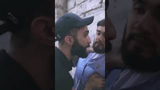 Qaqli Pasledniy Söhbət Travmal Satanı Tutma Səhnəsi