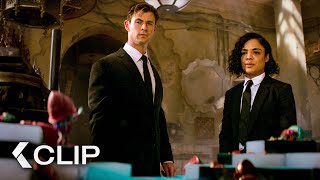 The Agents Meet Pawny Scene - MEN IN BLACK: INTERNATIONAL (2019) Chris Hemsworth, Tessa Thompson