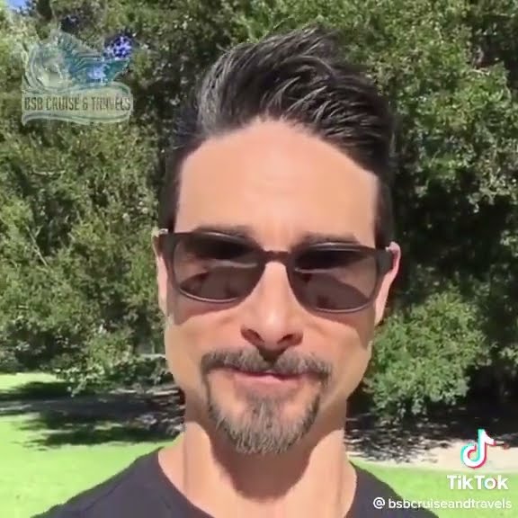 Kevin Richardson cortou suas madeixas. - YouTube