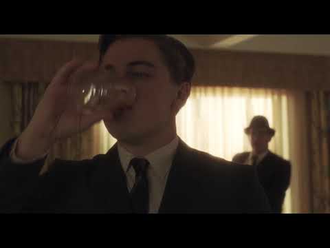 Агент ФБР Карл первый раз встречается с Фрэнком | Поймай меня, если сможешь 2002