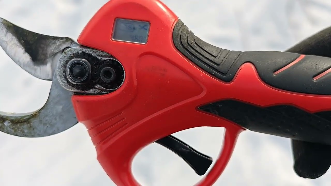 Z Sadu 22-02-2026 Swansoft w akcji. Test baterii #sadownictwo #sad #ogrodnictwo