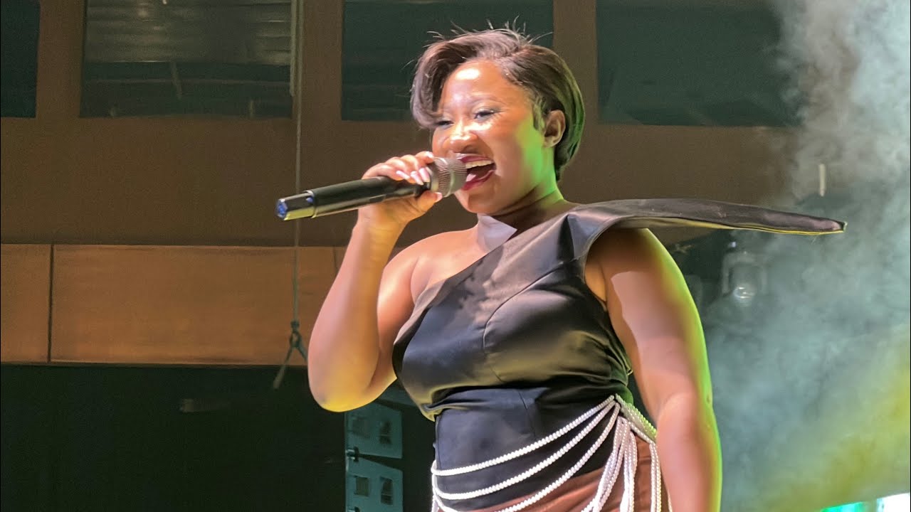 Chosen Becky akyamudde abadigize ku Serena Hotel nga ayimbirako Chosen Blood 