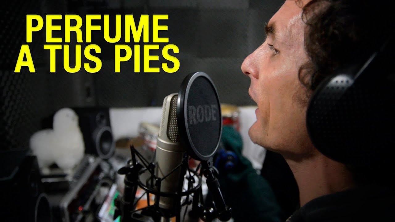 Ke Personajes − Perfume a tus Pies (Versión Cumbia)
