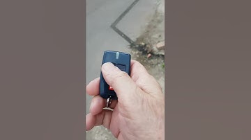 Electric barrier posts